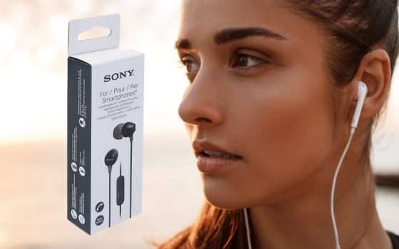Cuffie in-ear con microfono Sony a 7€: perfette in spiaggia