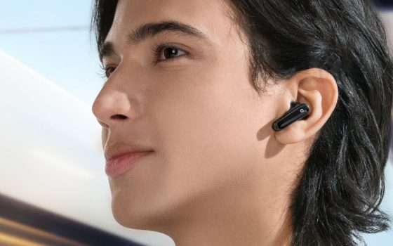 Auricolari wireless e phone stand: soundcore P40i in forte sconto