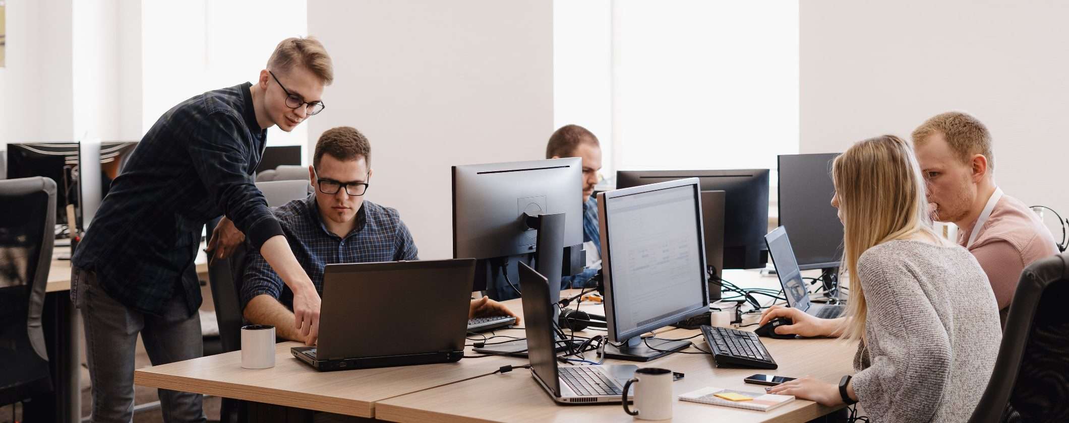 Dipendenti aziendali sotto attacco: attenzione alla nuova campagna phishing con allegato personalizzato