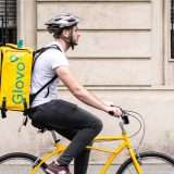 Glovo e il bonus per il caldo: è la gig economy, bellezza