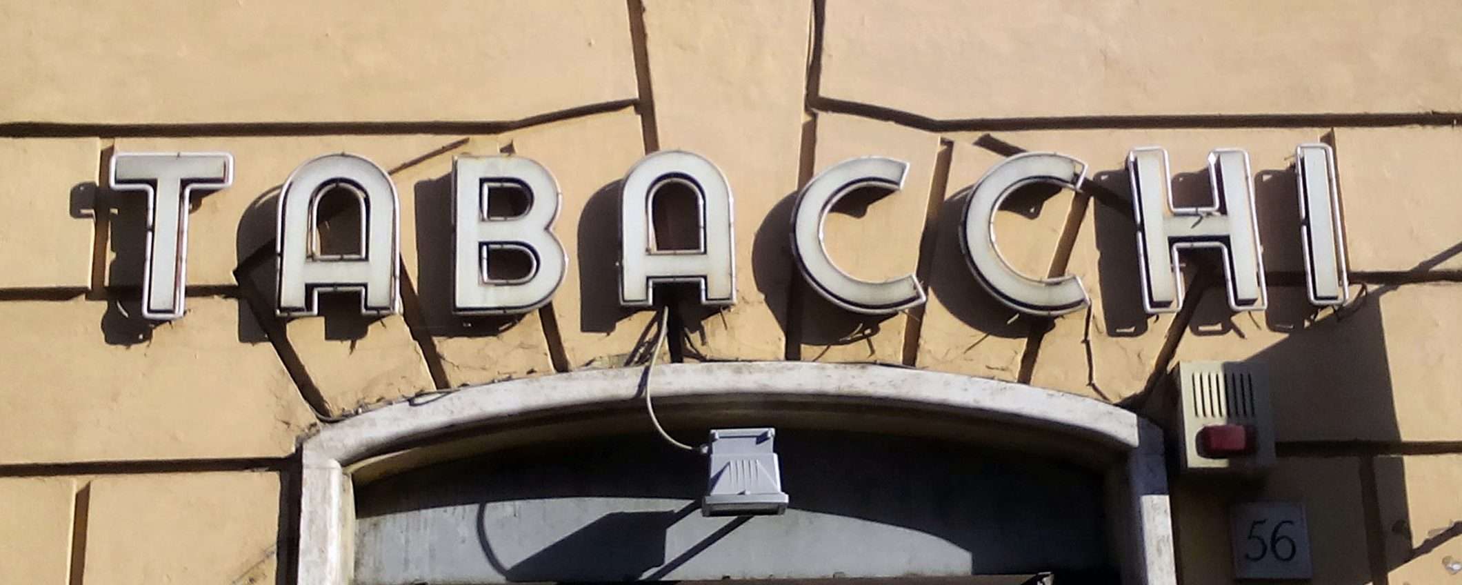 Tabaccaio senza POS, niente multa: regola o eccezione?