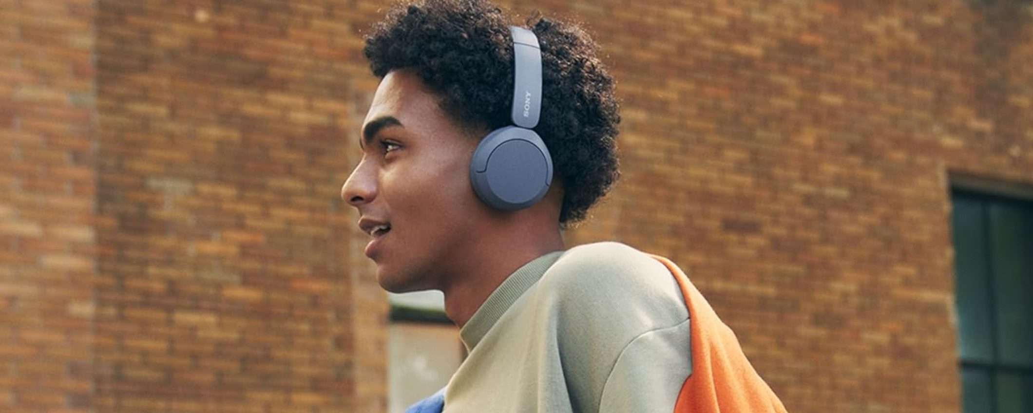 Cuffie wireless Sony WH-CH520: fino a 50 ore di musica in sconto a 32,99 euro