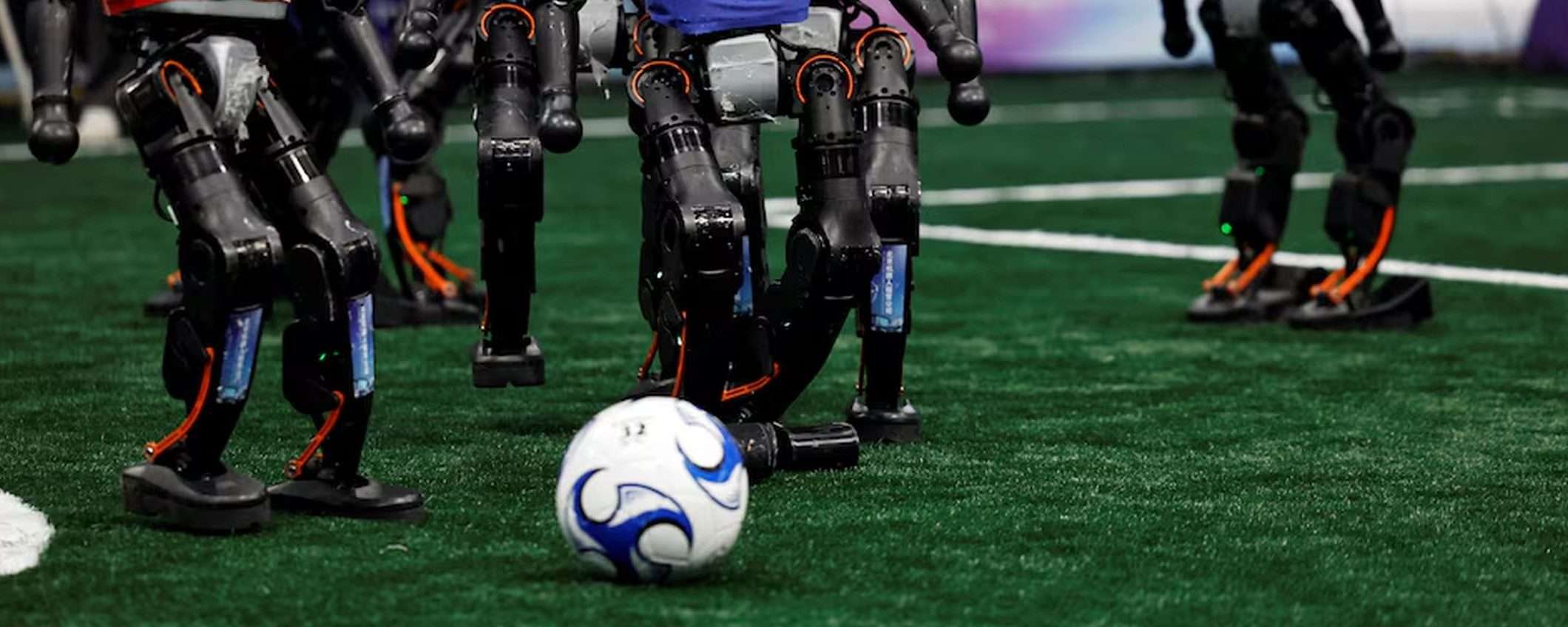 Humanoid Robot Games: record e cadute disastrose