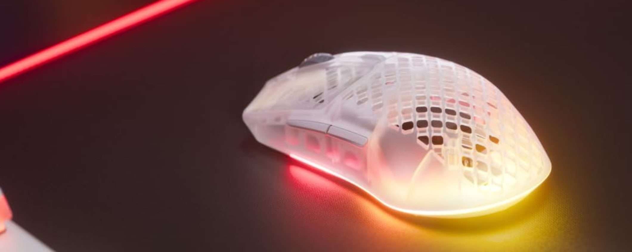 Mouse da gaming leggero e traforato in SCONTO A TEMPO