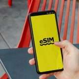 Airalo: la eSIM ideale per viaggi di lavoro e fughe autunnali al 10% in meno