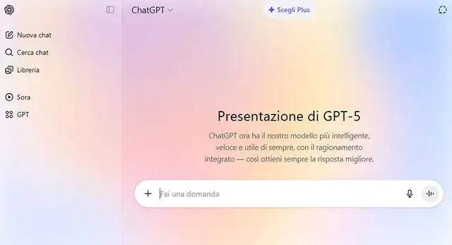 La nuova interfaccia di ChatGPT con il tema chiaro