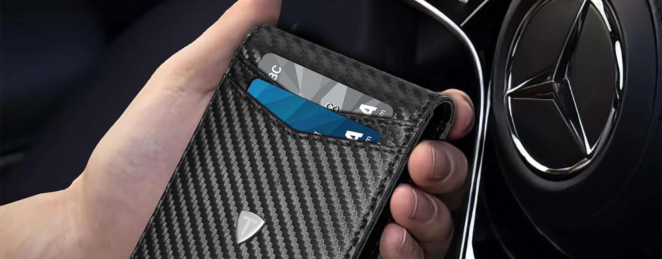 Portafoglio RFID che protegge dal furto con POS portatile: l’offerta