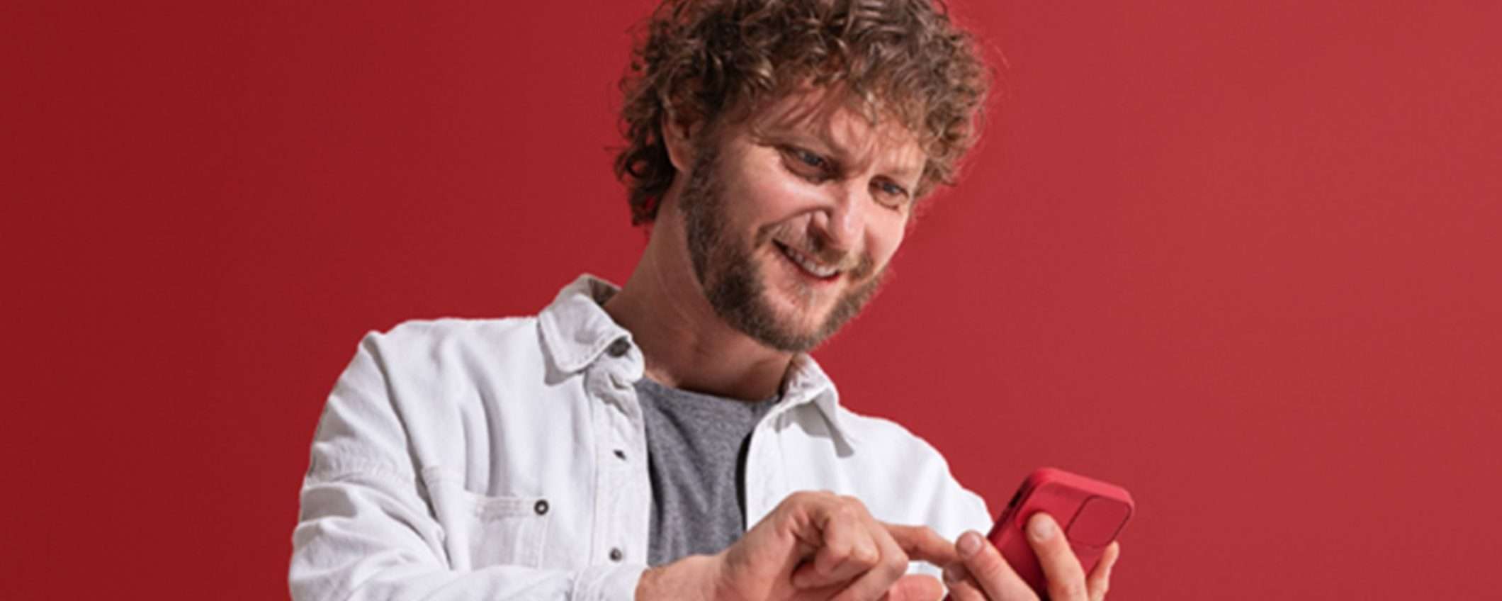 Iliad, quest'estate bastano 7,99 euro al mese per avere un'offerta completa