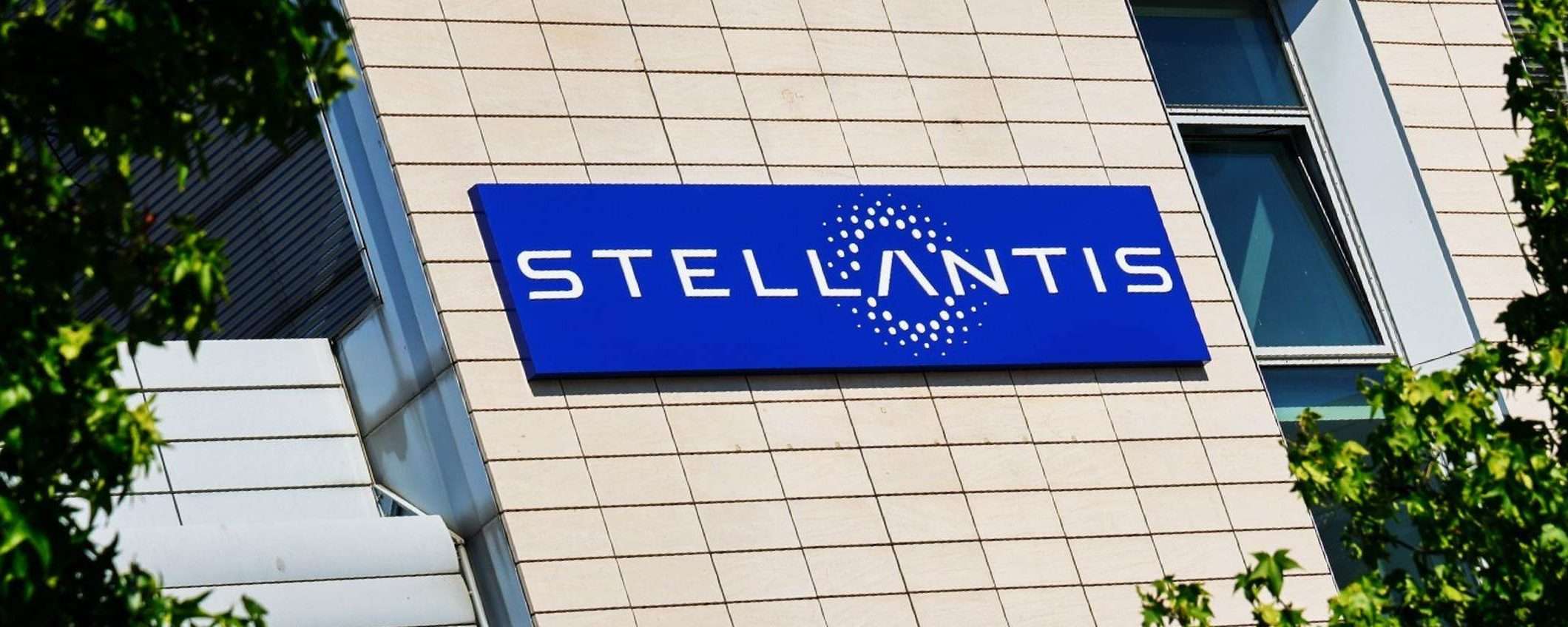 Stellantis: furto dei dati degli utenti statunitensi