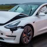 Le auto Tesla hanno il tasso più alto di incidenti mortali