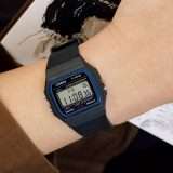 L'iconico orologio CASIO F-91W è in offerta: mettilo al polso