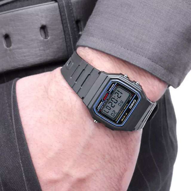 L'orologio digitale CASIO F-91W