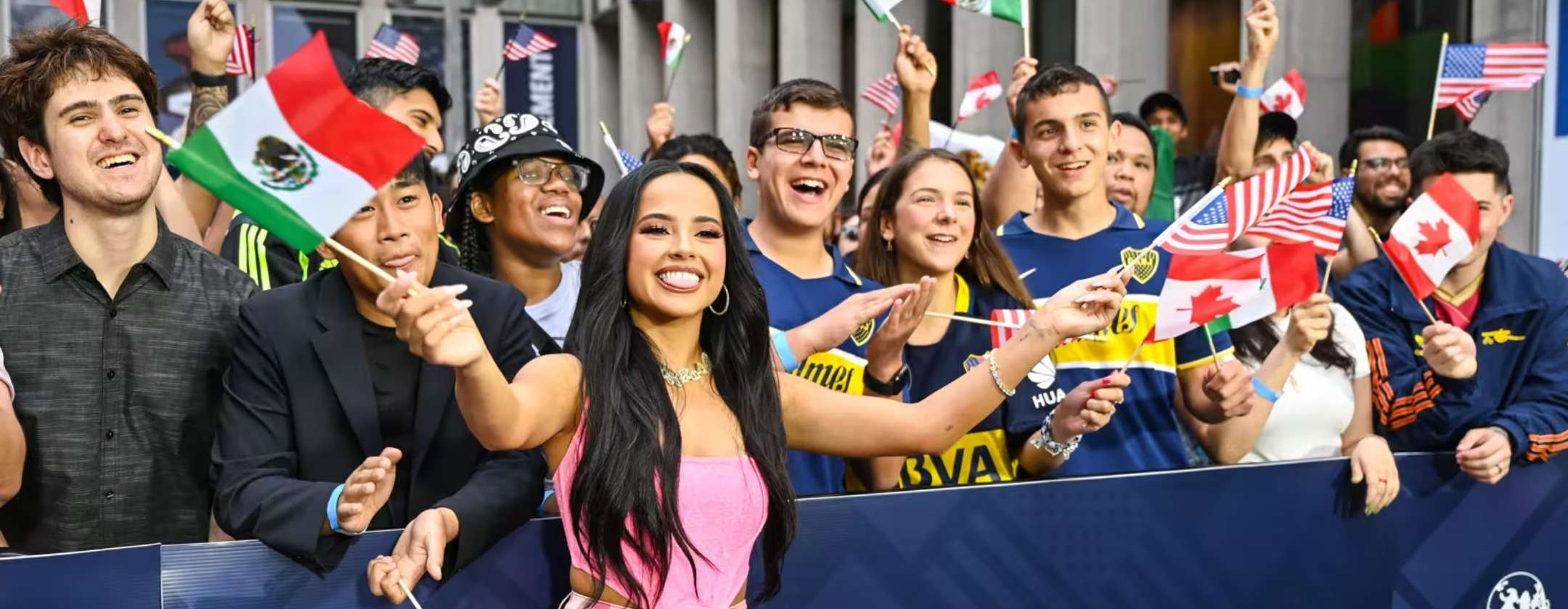 Coppa del Mondo FIFA 2026: boom di truffe online e maglie contraffatte, l’allarme prima del calcio d’inizio