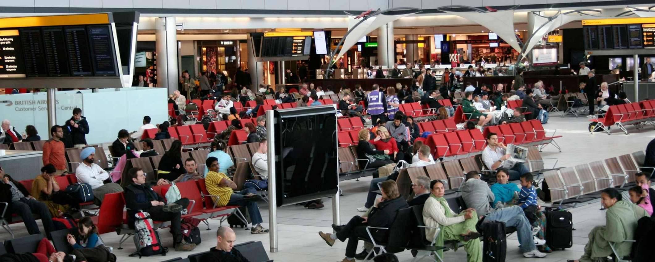 Aeroporto di Heathrow: ancora problemi dopo l'attacco