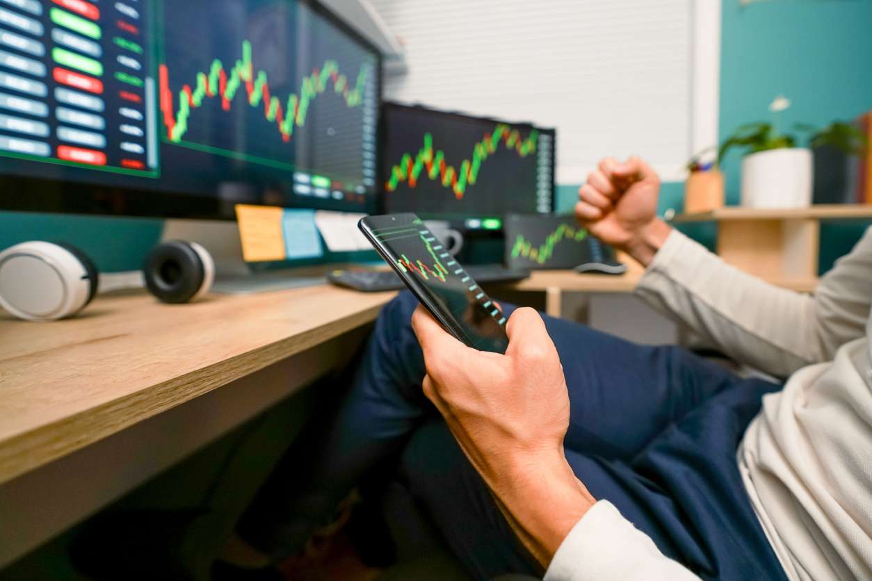 Guida ai Broker Crypto Sicuri: Regole MiCA e Tutela degli Asset