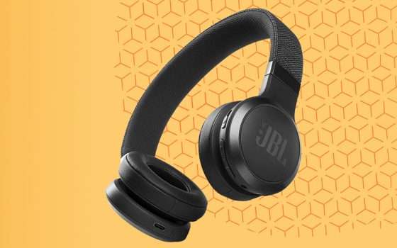 Amazon sta vendendo queste cuffie wireless over-ear JBL a -48%
