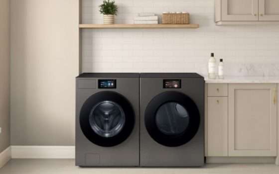 Samsung lancia lavatrice AI che decide come lavare i vestiti