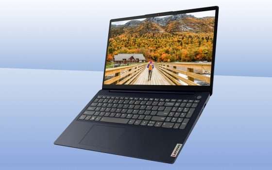 Solo 368 euro per il notebook Lenovo IdeaPad 3: subito disponibile