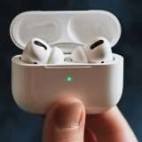 AirPods Pro 3: Apple lancerà due versioni