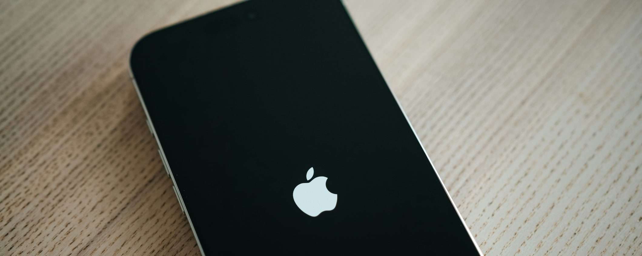 Gli iPhone 18 non avranno il Face ID sotto lo schermo