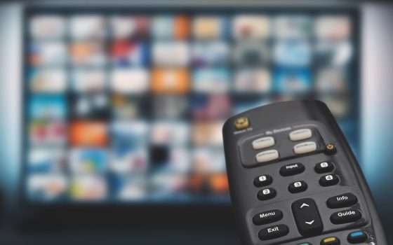 Sky, il pacchetto con Wifi, TV e Sport torna a prezzo imperdibile: 35€ al mese