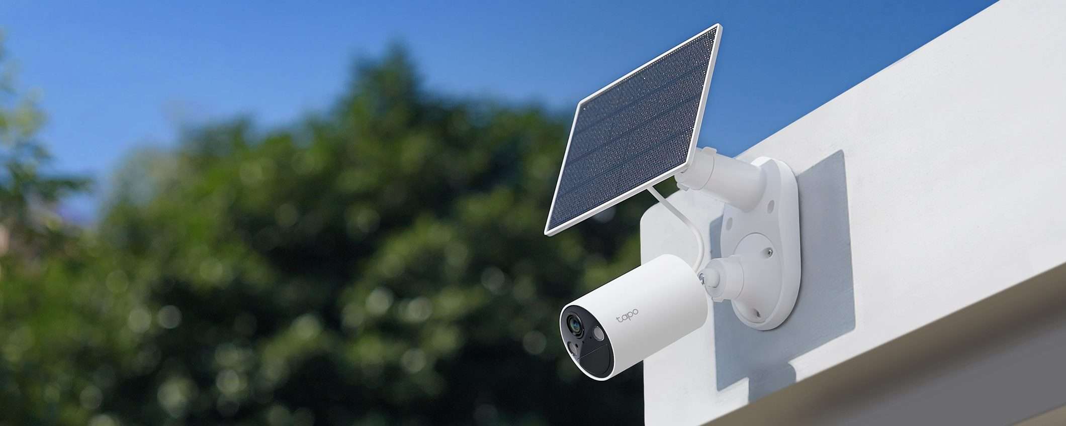 Videosorveglianza casa con pannello solare: lo sconto sul kit Tapo