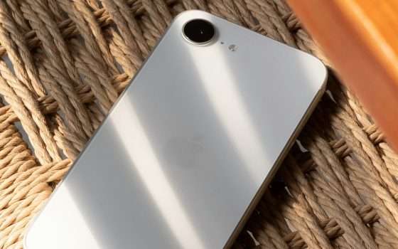 iPhone 16e: diffusa online per errore la scheda logica