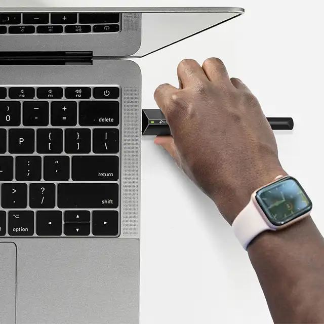 TP-Link UB500 Plus: il design dell'adattatore Bluetooth