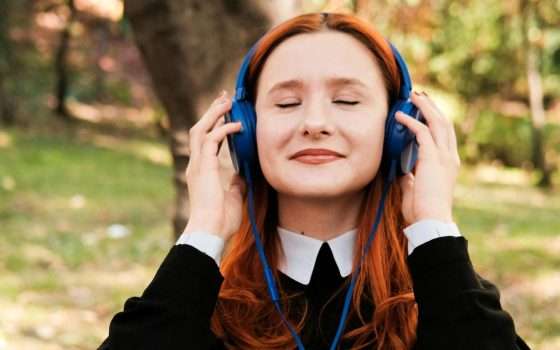 Apple Music regala un mese gratuito: scopri playlist, audio spaziale e podcast