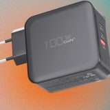Caricatore USB-C 100W GaN in offerta a tempo: ricarichi laptop e telefono insieme