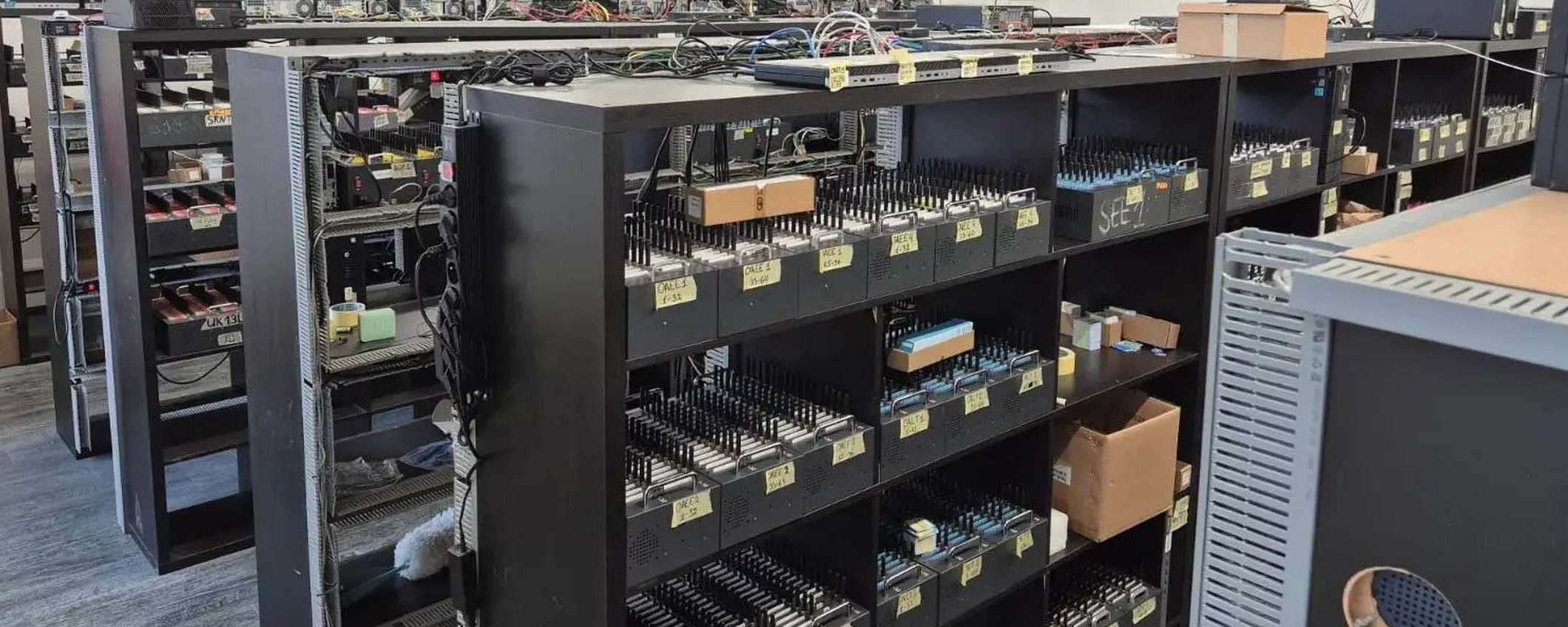 SIMCARTEL: Europol smantella servizio di SIM box