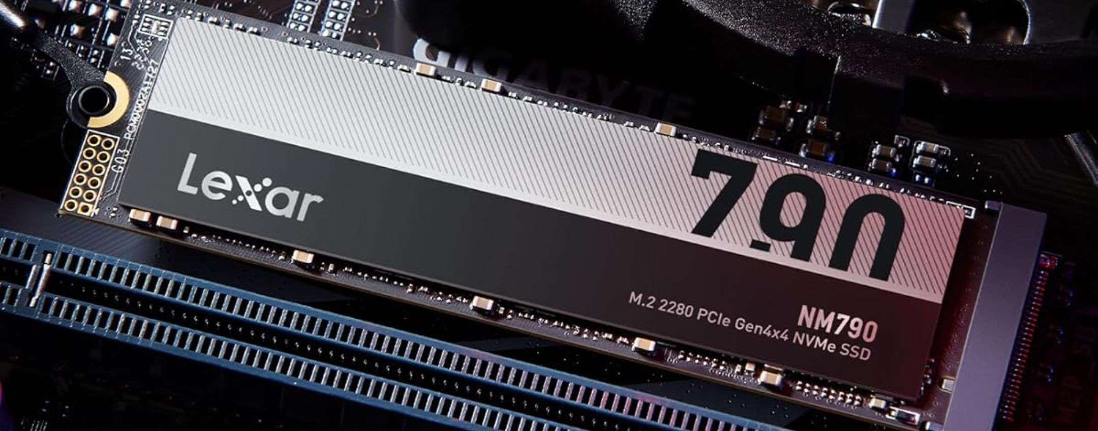 SSD 1TB PCIe Gen4 per PC e PS5: velocissima e in PROMO FLASH su Amazon