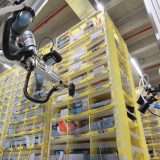 Amazon prepara l'era dei robot: 600.000 posti di lavoro a rischio