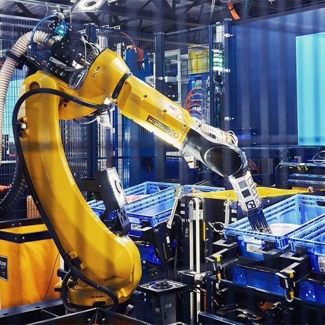 Il robot Sparrow è attivo nei centri logistici di Amazon