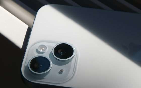 Apple iPhone 15 a sorpresa in offerta: ecco dove costa molto meno