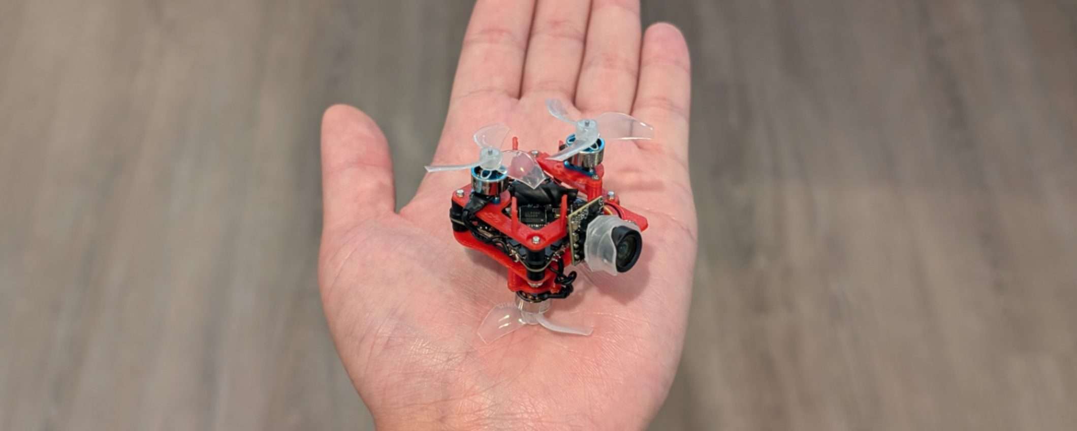 Il drone nascosto nel pacchetto di Pringles