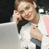 Sito web senza esperienza tecnica: si può con Hostinger, al 75% di sconto