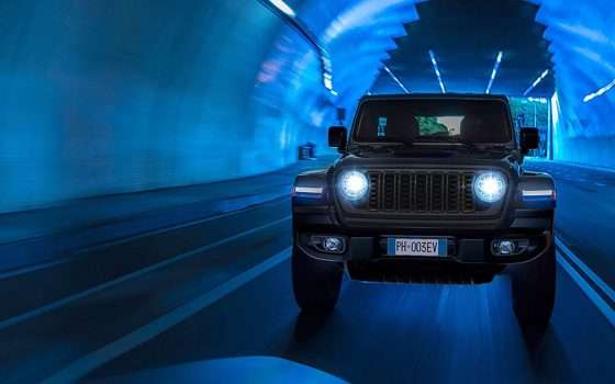 Jeep Wrangler 4xe fermate da un aggiornamento sbagliato
