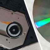 Addio Windows 10: in Giappone torna di moda il masterizzatore