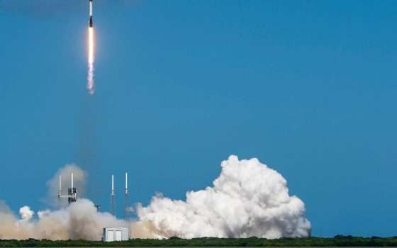 10.000 satelliti Starlink, il cielo è sempre più affollato...