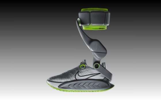 Nike inventa le scarpe a motore per la corsa assistita