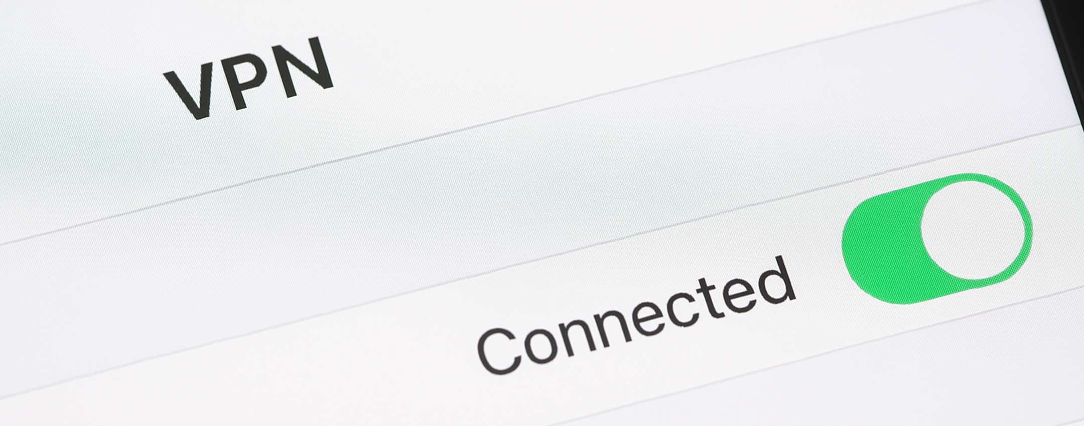 Costa meno di 5€ al mese e ti protegge da tutto: ExpressVPN al 68% di sconto