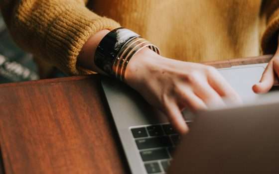 Siti web pronti in pochi minuti con l'AI: l’offerta Hostinger con sconti fino al 75%