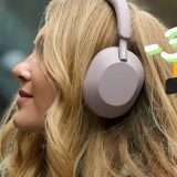 Sony WH-1000XM5 con +100€ di sconto istantaneo: magia Black Friday