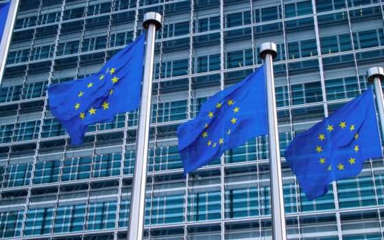 UE vuole vietare Huawei e ZTE dalle reti 5G per motivi di sicurezza