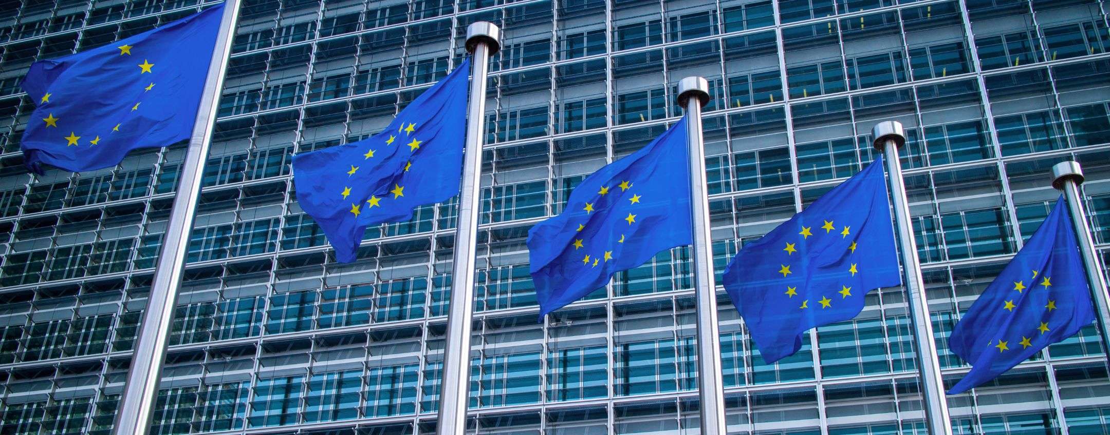 UE dichiara guerra alle reti Huawei e ZTE