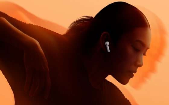 Apple AirPods 4 ANC: in offerta a meno di 140€  su Amazon