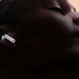 Apple AirPods 4 con Audio Spaziale a soli 119€ su Amazon