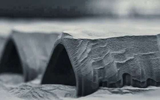 Apple Watch stampati in 3D con polvere di titanio, il video