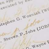 Apple: all'asta il contratto del '76 con le firme di Jobs, Woz e Wayne